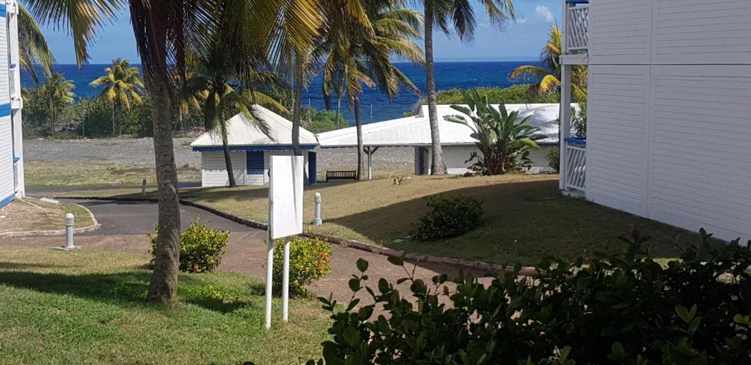 Romantique Et Bel Appartement En Bord De La Mer, Piscine Surveillee Et Belle Plage A 50M سانت فرانسوا المظهر الخارجي الصورة