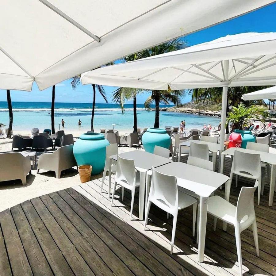 Romantique Et Bel Appartement En Bord De La Mer, Piscine Surveillee Et Belle Plage A 50M سانت فرانسوا المظهر الخارجي الصورة